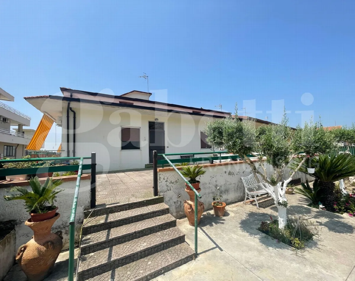 Casa indipendente in vendita a Vitulazio - foto 1