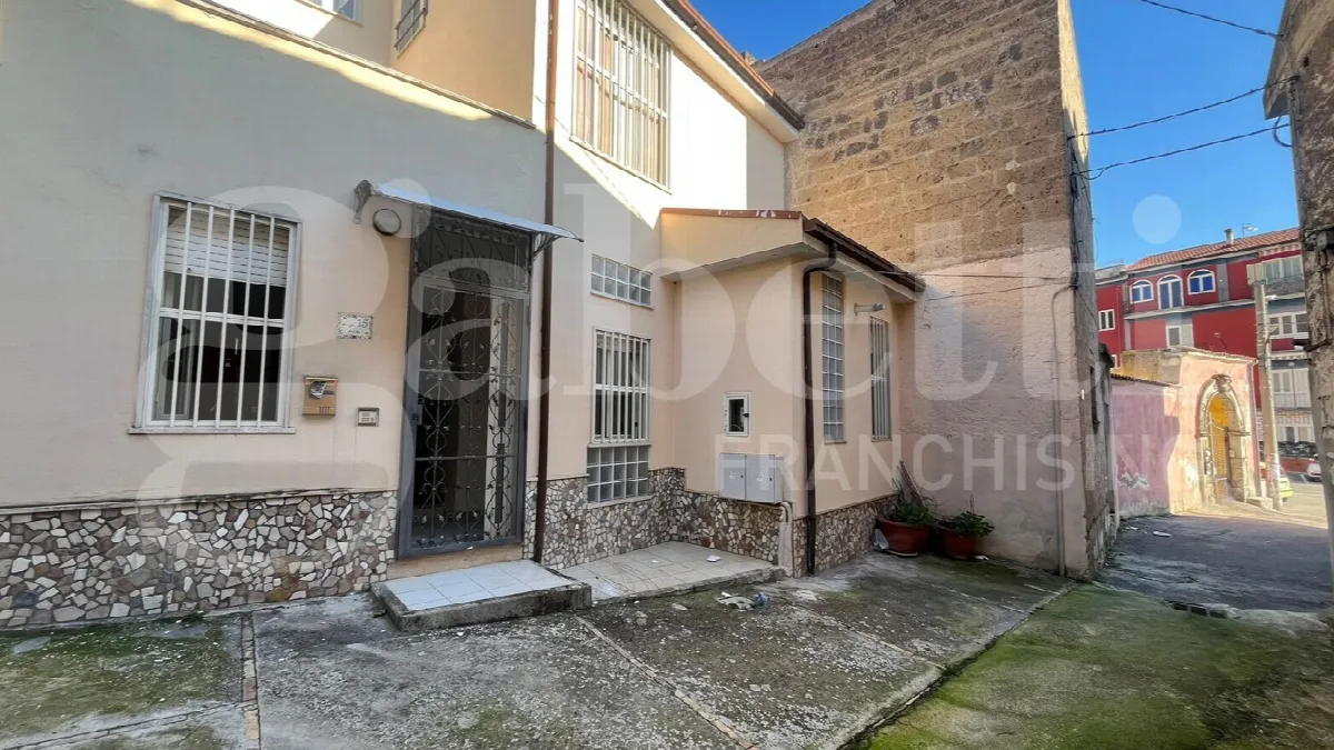 Casa indipendente in vendita a Calvi Risorta - foto 1