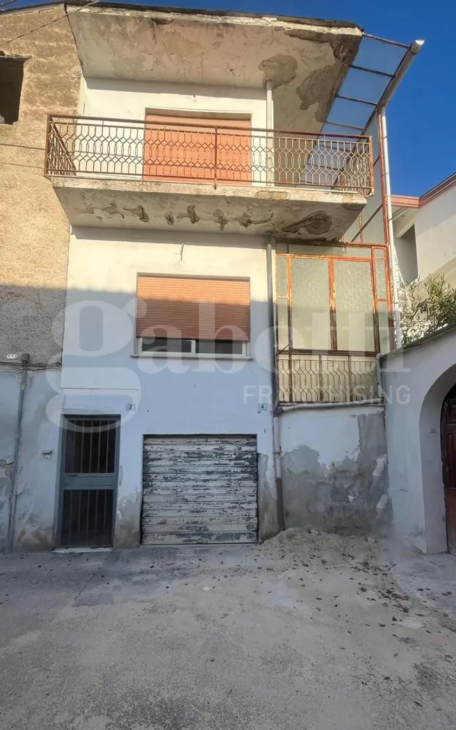 Casa indipendente in vendita a Calvi Risorta - foto 1