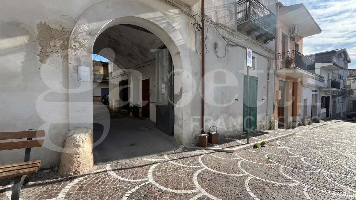 Casa indipendente in vendita a Calvi Risorta - foto 1