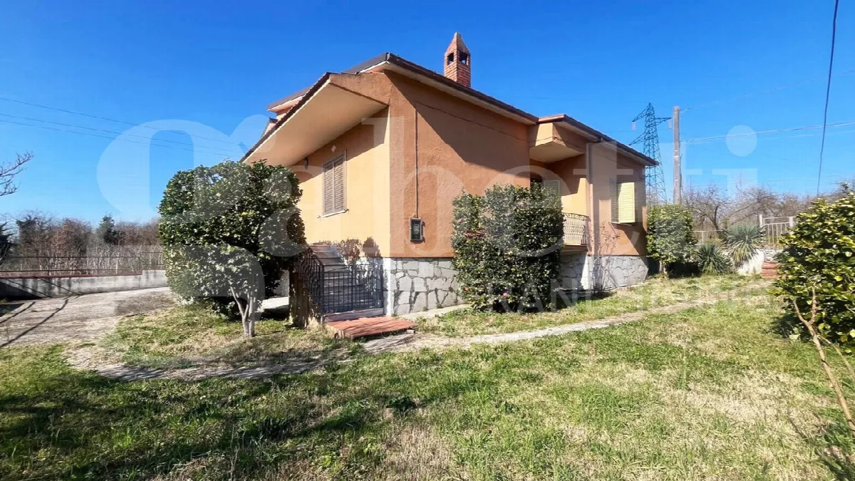 Casa indipendente in vendita a Rocchetta e Croce - foto 1