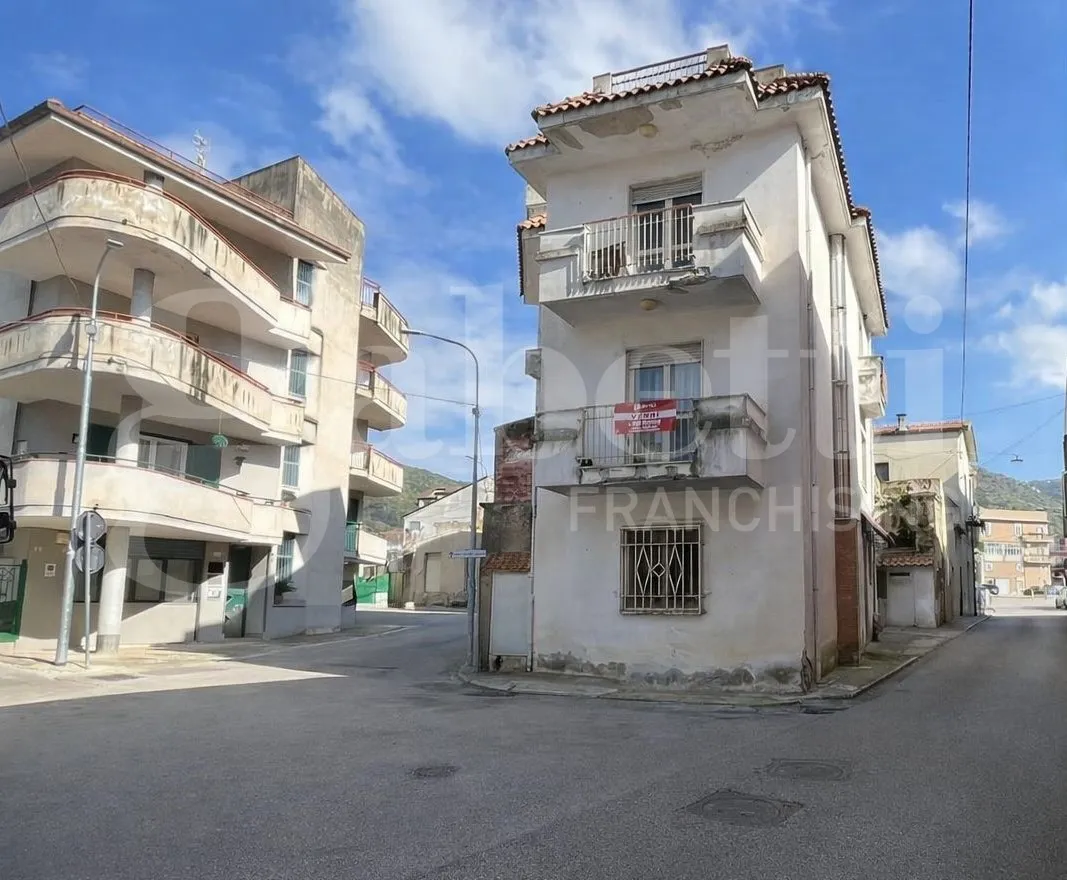 Casa indipendente in vendita a Calvi Risorta - foto 1