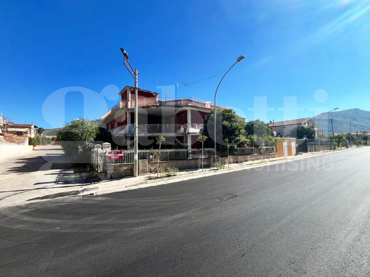 Casa indipendente in vendita a Bellona - foto 2
