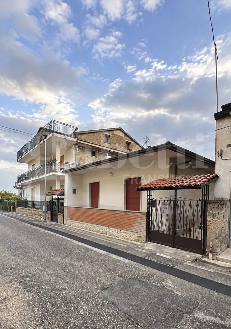 Casa indipendente in vendita a Pignataro Maggiore - foto 1