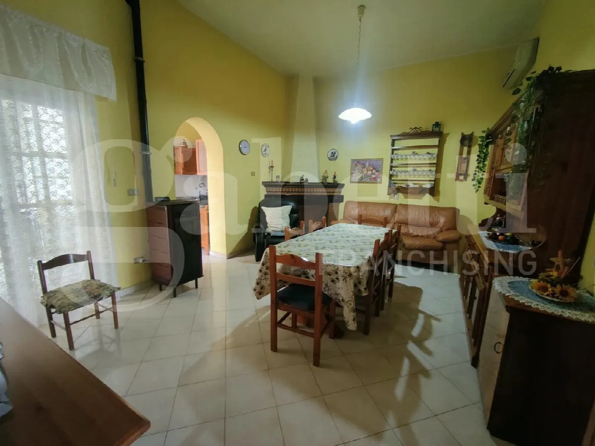 Casa indipendente in vendita a Assemini - foto 8