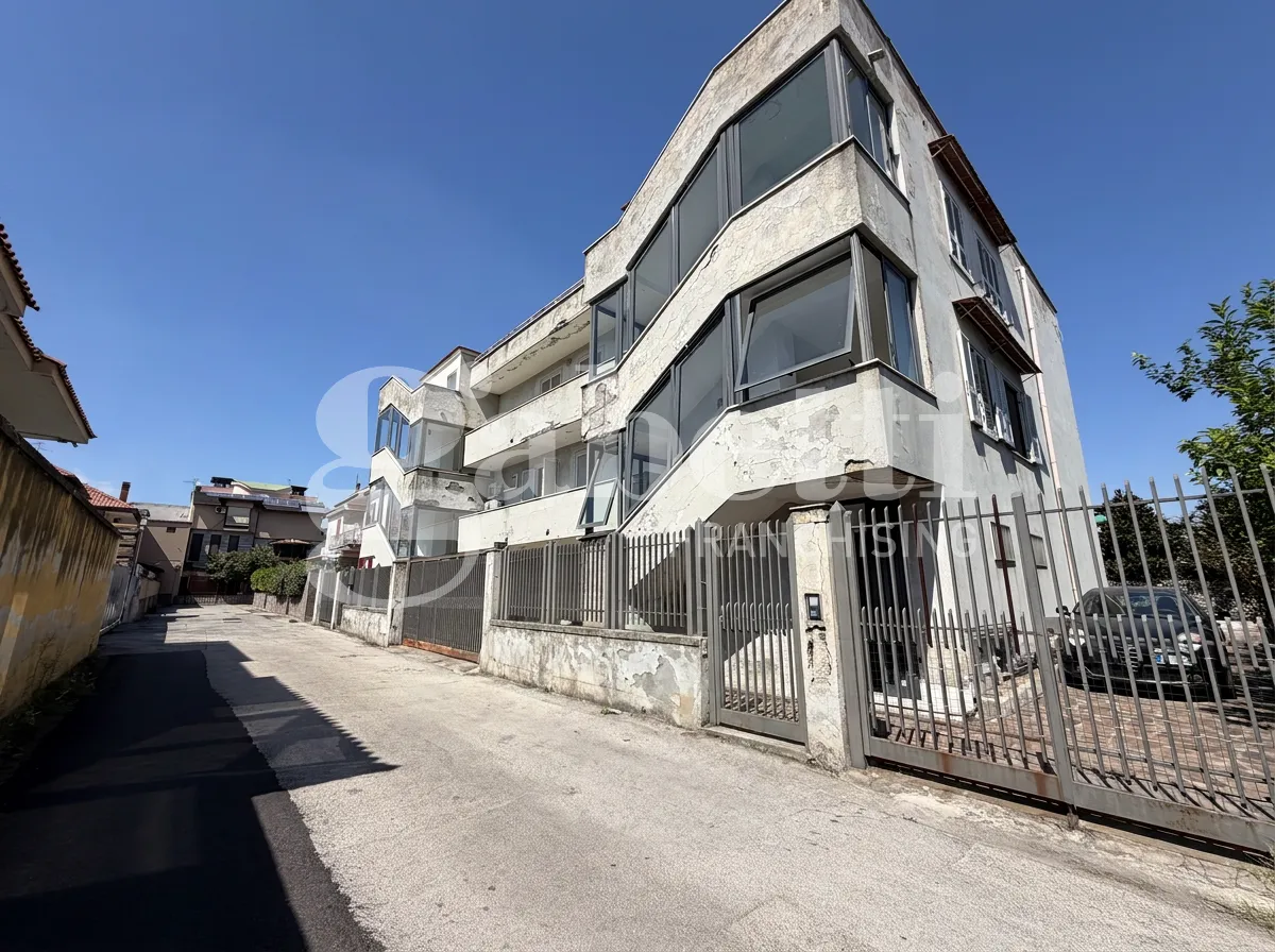 Stabile in vendita a Mugnano di Napoli - foto 1