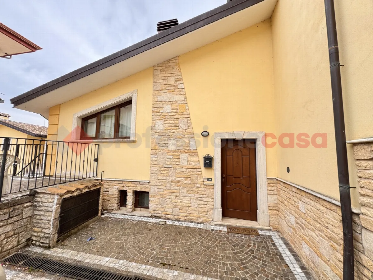 Casa indipendente in vendita a Castel di Sangro - foto 1