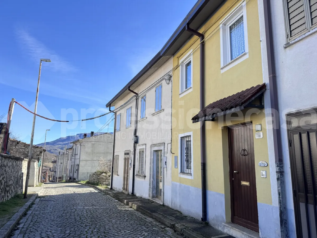 Casa indipendente in vendita a Ateleta - foto 2