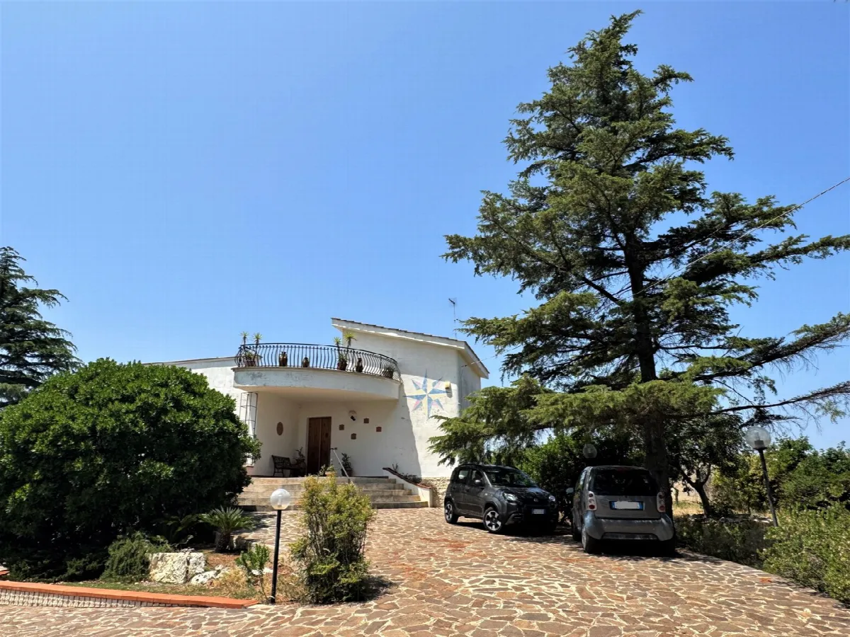 Villa in vendita a Conversano - foto 1