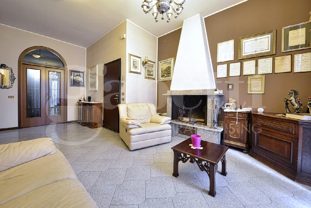 Appartamento in vendita a Monza - foto 1