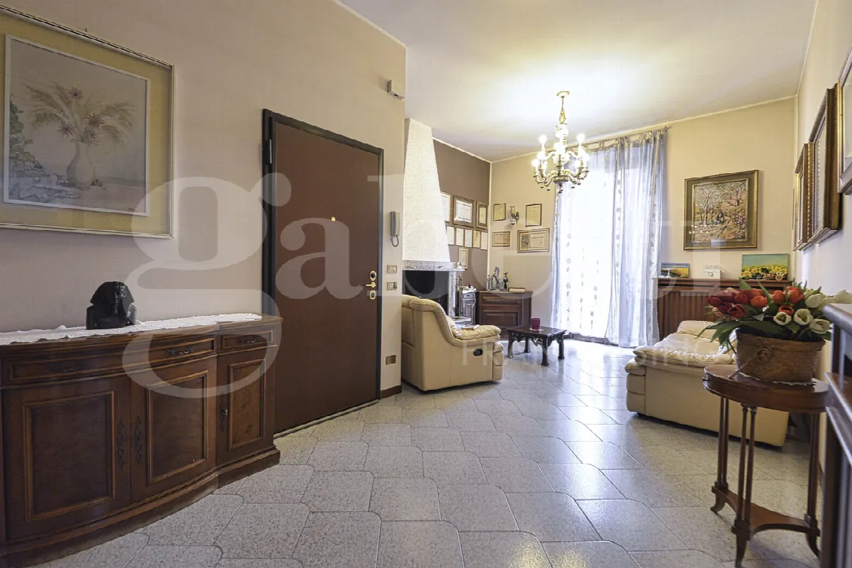 Appartamento in vendita a Monza - foto 2