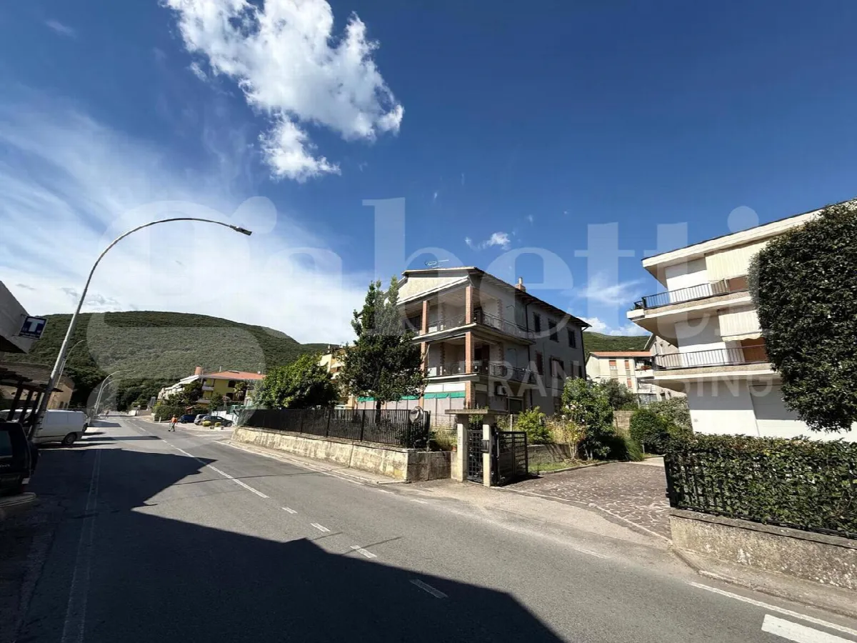 Casa indipendente in vendita a Lugnano in Teverina - foto 2