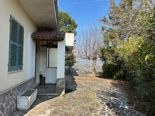 Casa indipendente in vendita a Cugnoli - foto 2