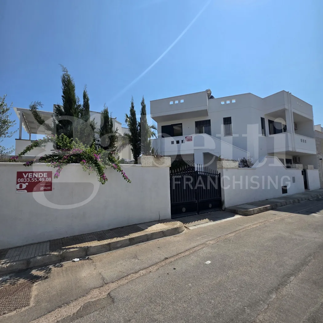 Casa indipendente in vendita a Ugento - foto 1