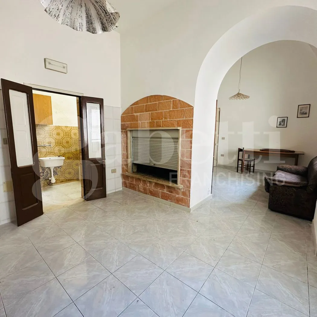 Casa indipendente in vendita a Alliste - foto 1