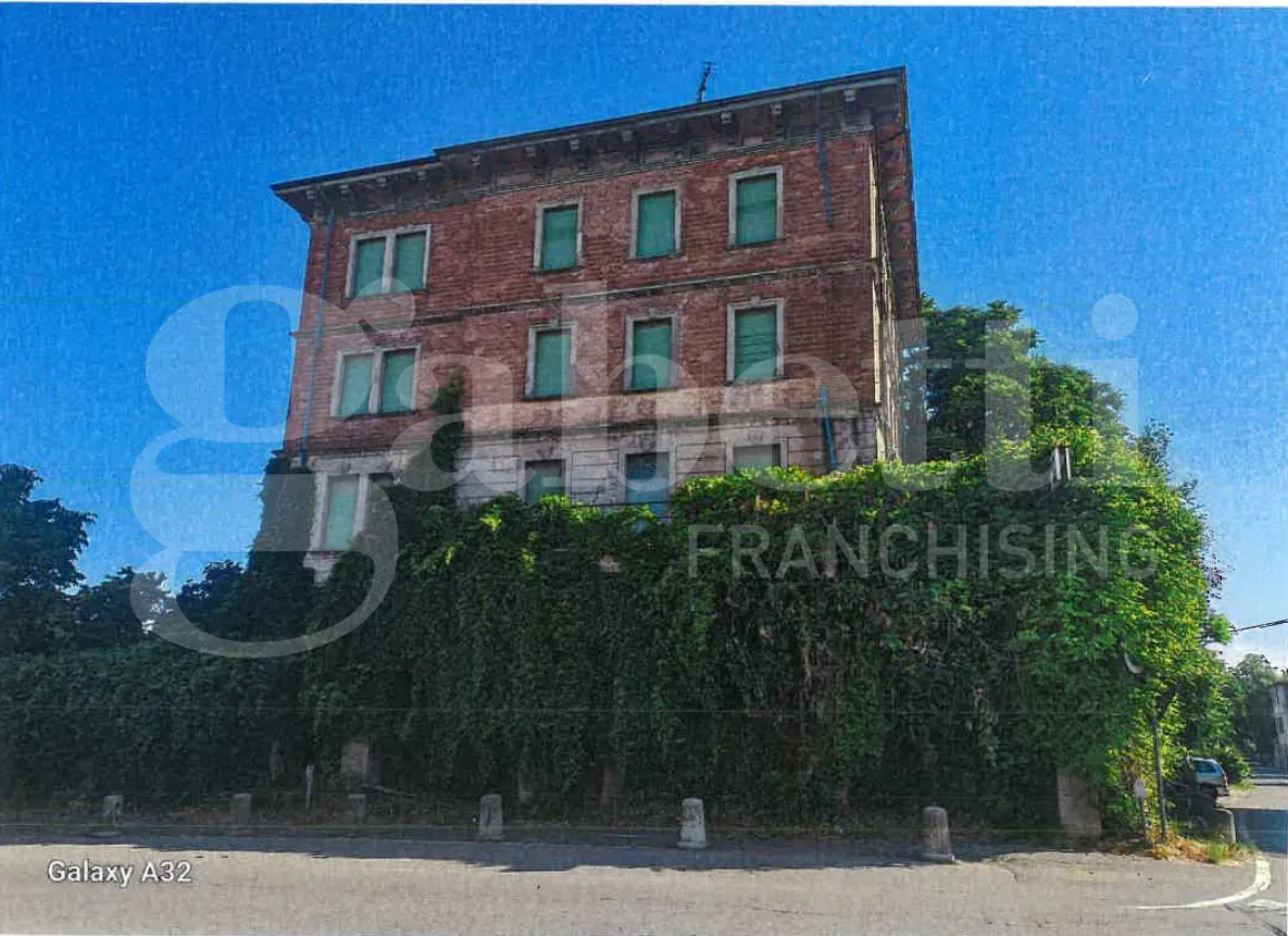 Stabile in vendita a Fiorenzuola d'Arda - foto 1