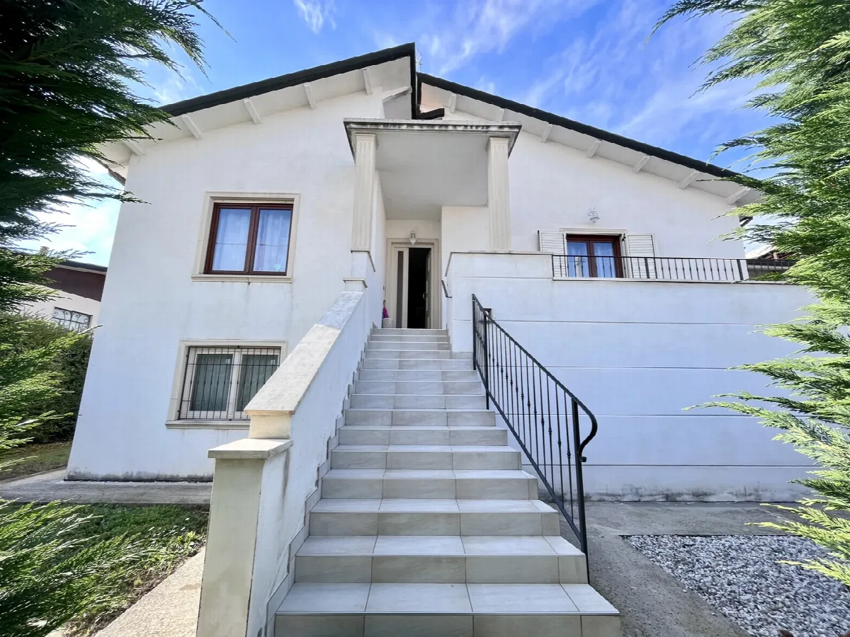 Casa indipendente in vendita a Noventa Vicentina - foto 1