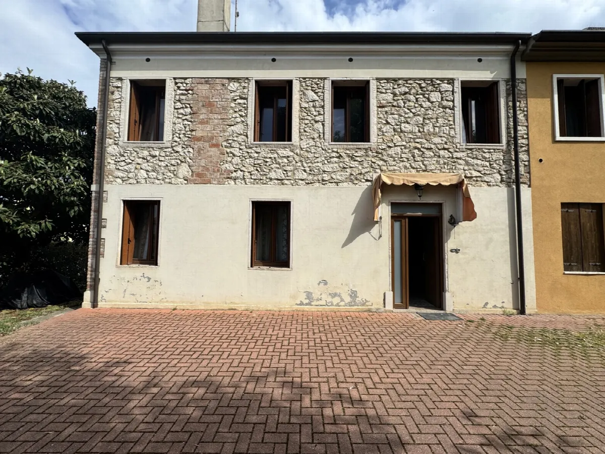 Casa indipendente in vendita a Noventa Vicentina - foto 1