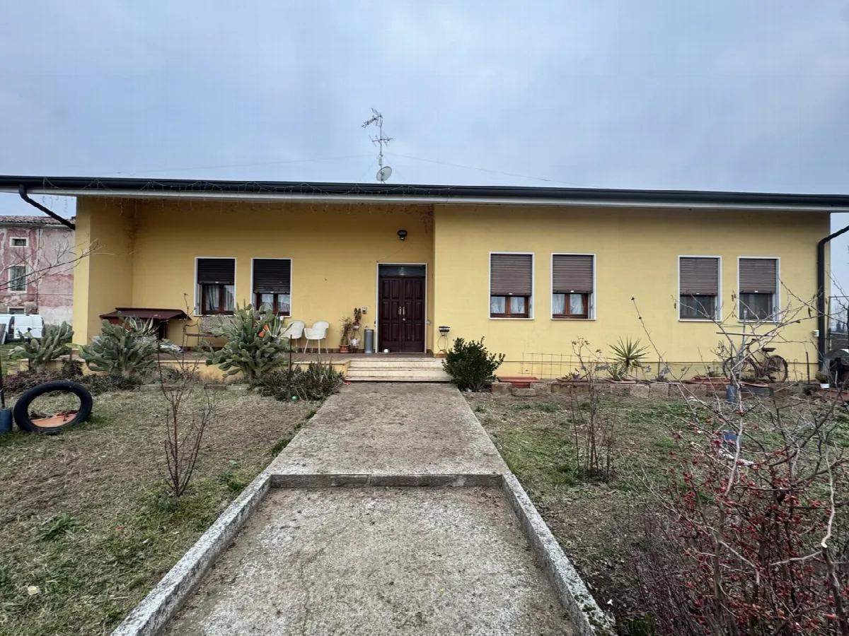 Casa indipendente in vendita a Pojana Maggiore - foto 1