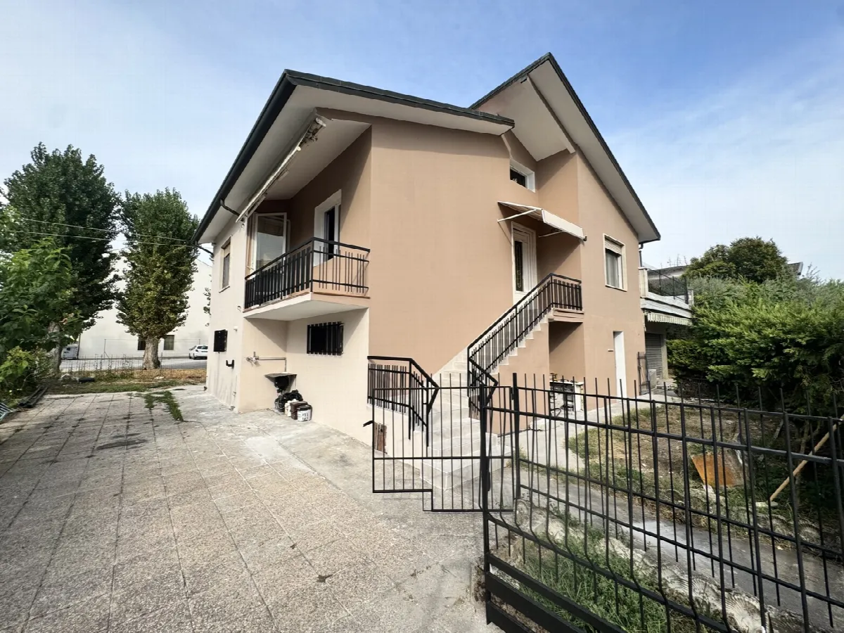 Casa indipendente in vendita a Pojana Maggiore - foto 2