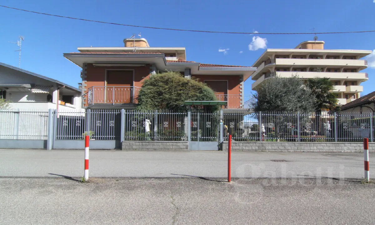 Villa in vendita a Busto Arsizio - foto 5