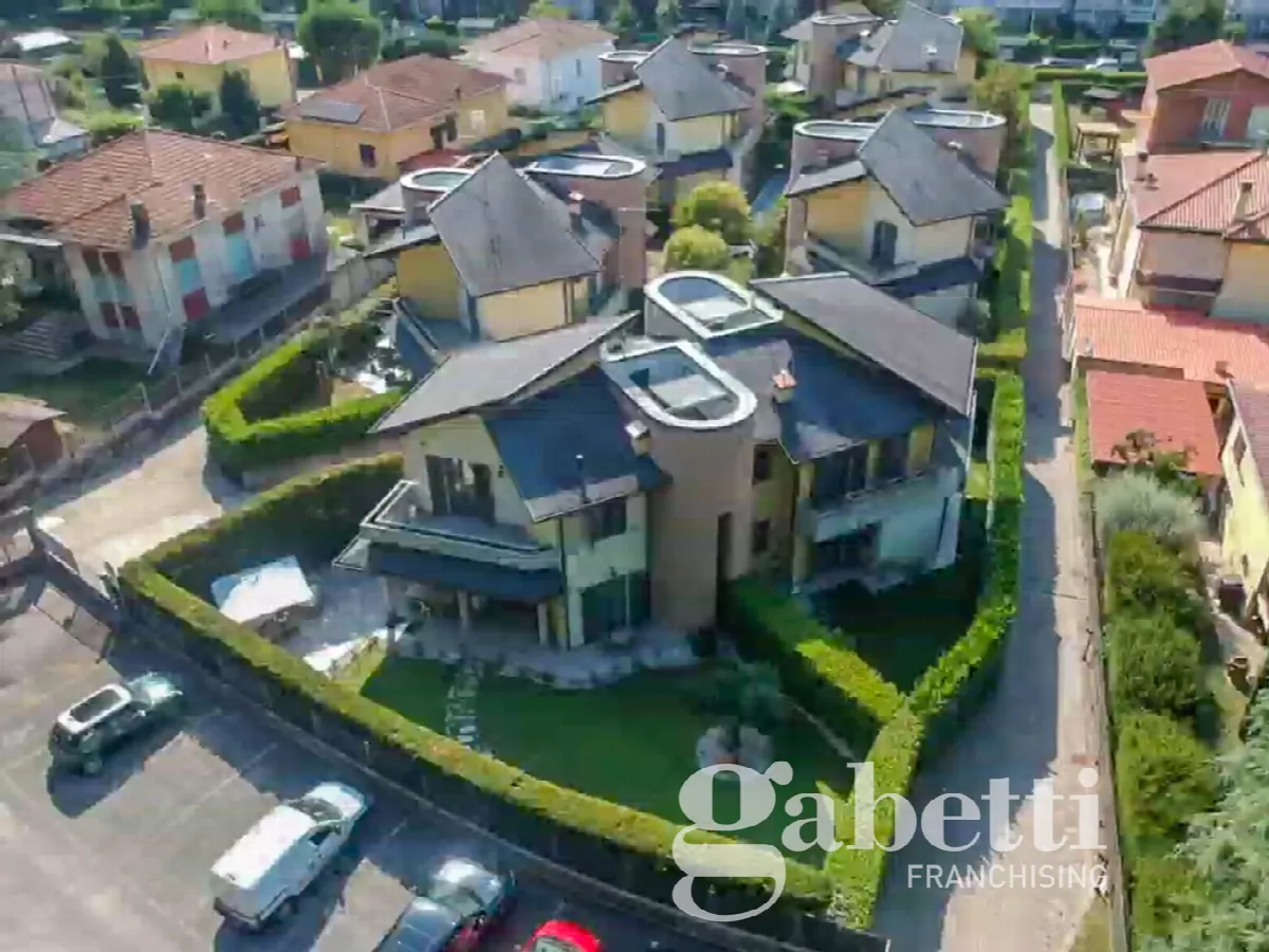 Casa bifamiliare in vendita a Gallarate - foto 2