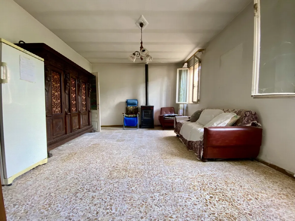 Casa indipendente in vendita a Urbana - foto 3