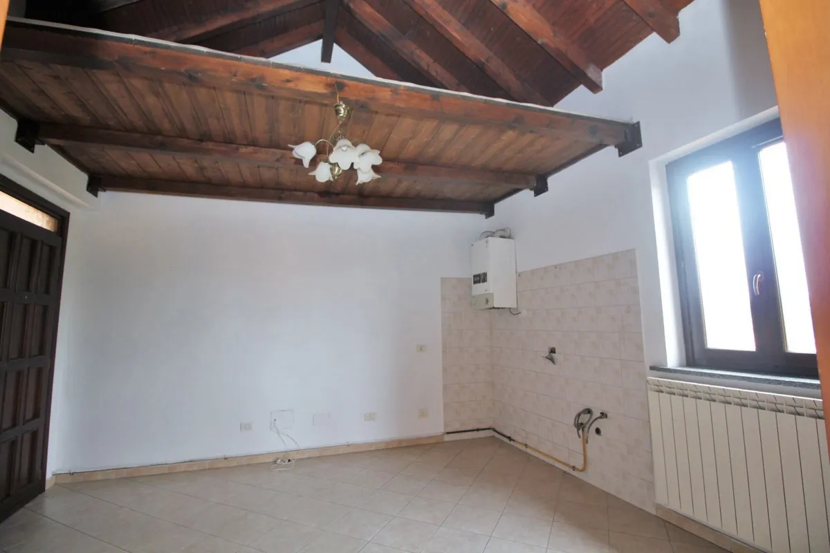 Appartamento in vendita a Gorla Minore - foto 6