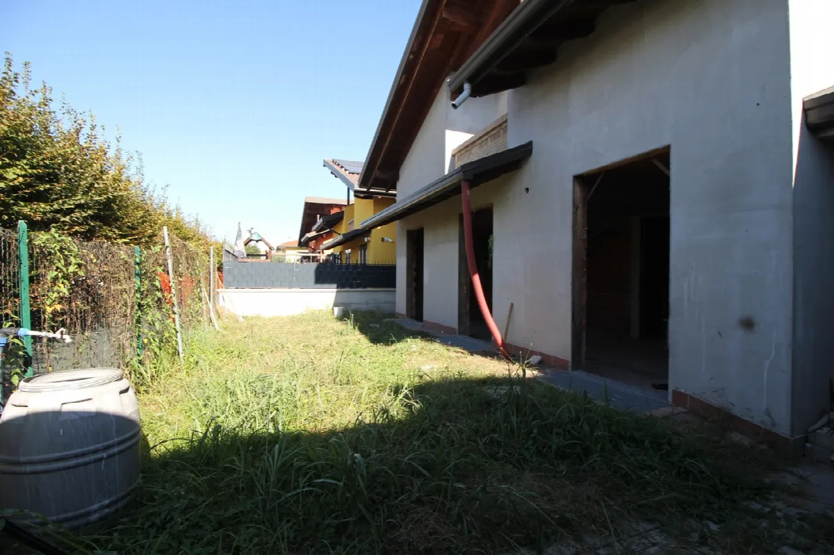 Villetta a schiera in vendita a Fagnano Olona - foto 2