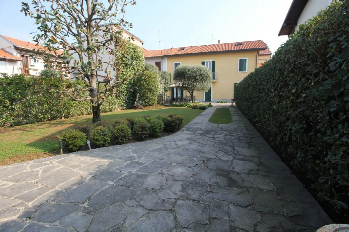 Villa in vendita a Marnate - foto 1