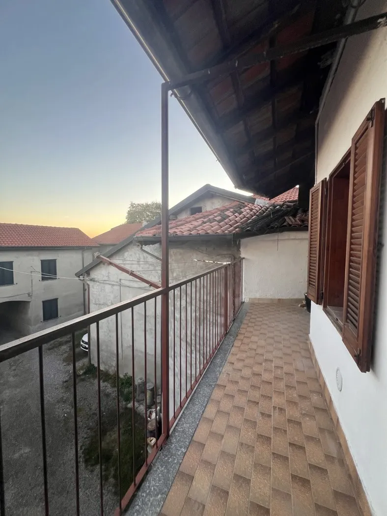Appartamento in vendita a Gorla Minore - foto 1