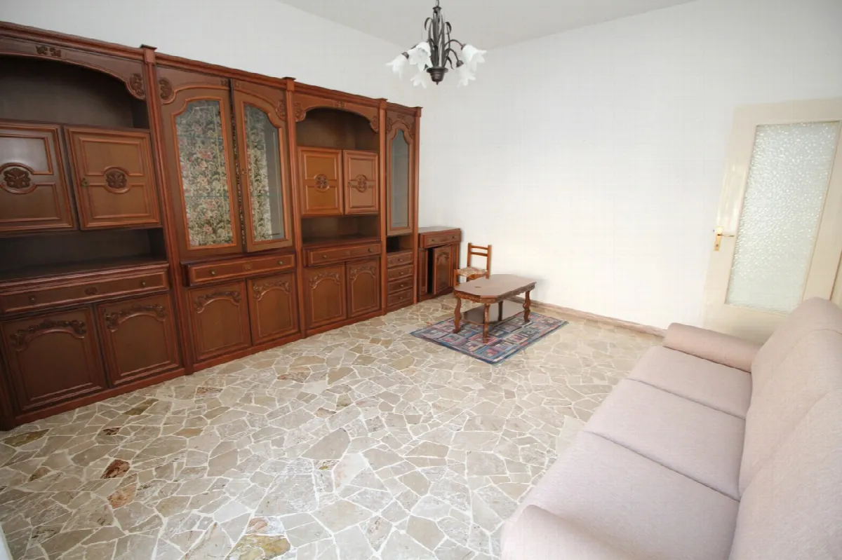 Appartamento in vendita a Gorla Minore - foto 2