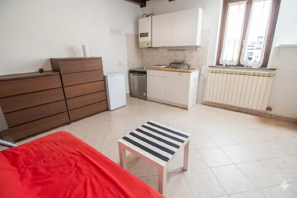 Appartamento in vendita a Gorla Minore - foto 2