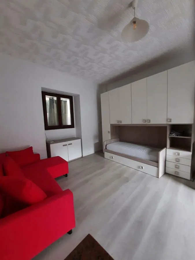 Appartamento in vendita a Gorla Minore - foto 1