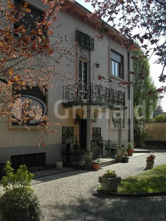 Villa in vendita a Carate Brianza - foto 1