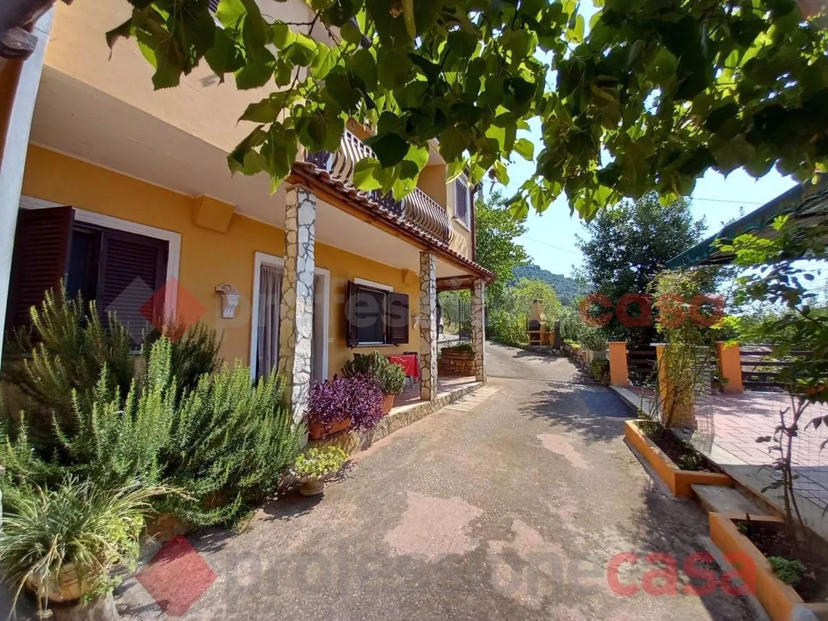 Casa indipendente in vendita a Veroli - foto 3