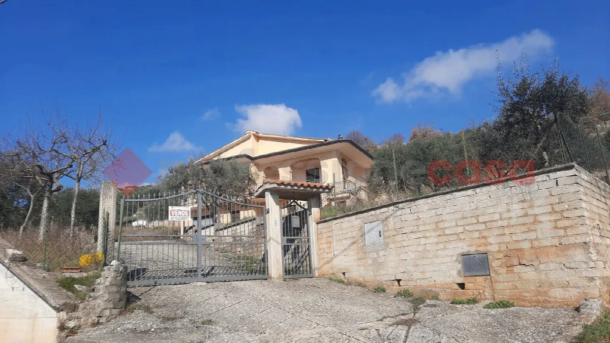 Casa indipendente in vendita a Veroli - foto 2