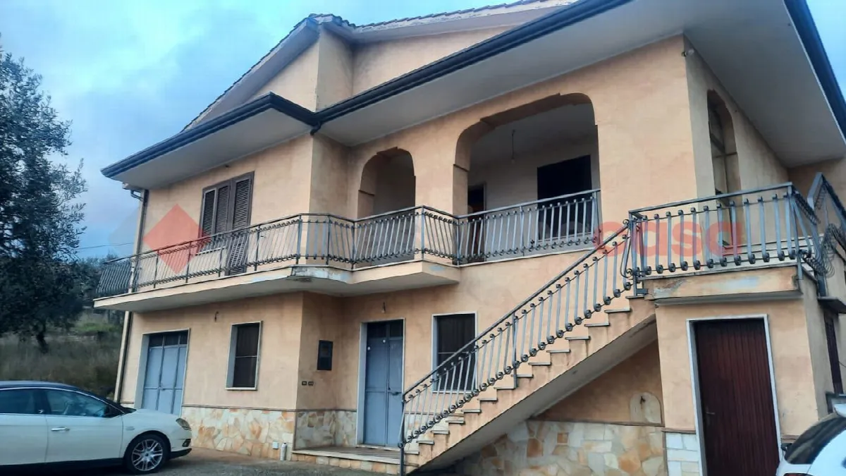 Casa indipendente in vendita a Veroli - foto 3