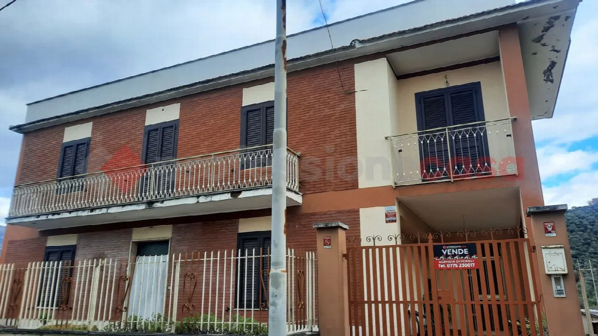 Casa indipendente in vendita a Veroli - foto 2