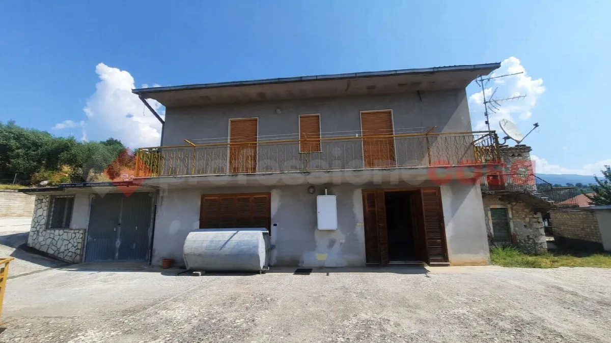 Casa indipendente in vendita a Veroli - foto 2