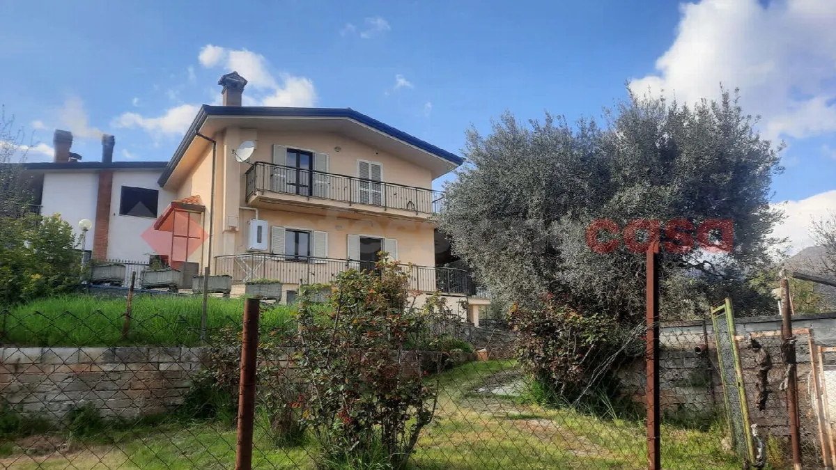 Casa indipendente in vendita a Veroli - foto 1