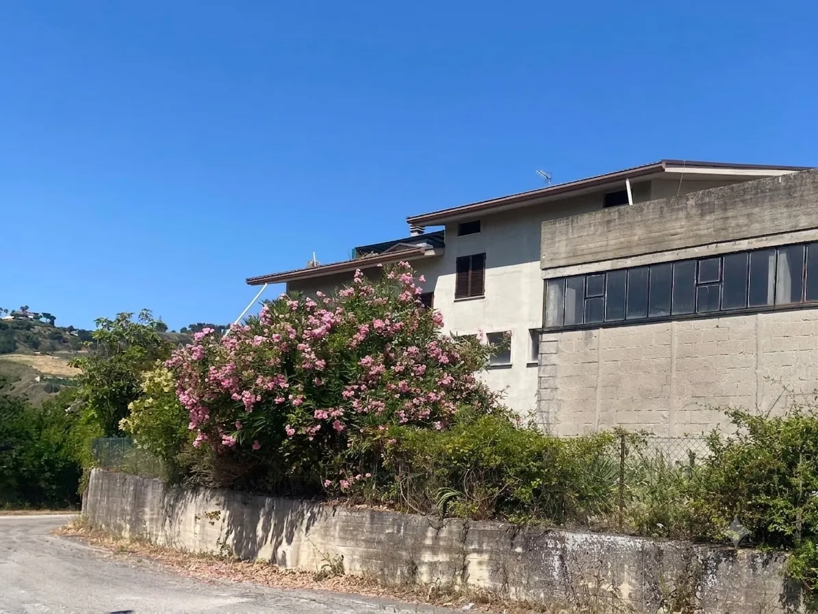 Stabile in vendita a San Benedetto del Tronto - foto 1