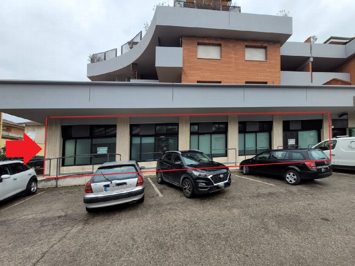 Stabile in vendita a Porto San Giorgio - foto 2
