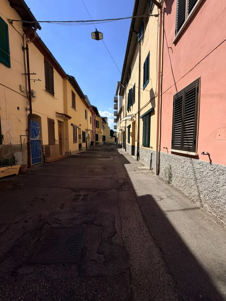 Casa indipendente in vendita a Prato - foto 4