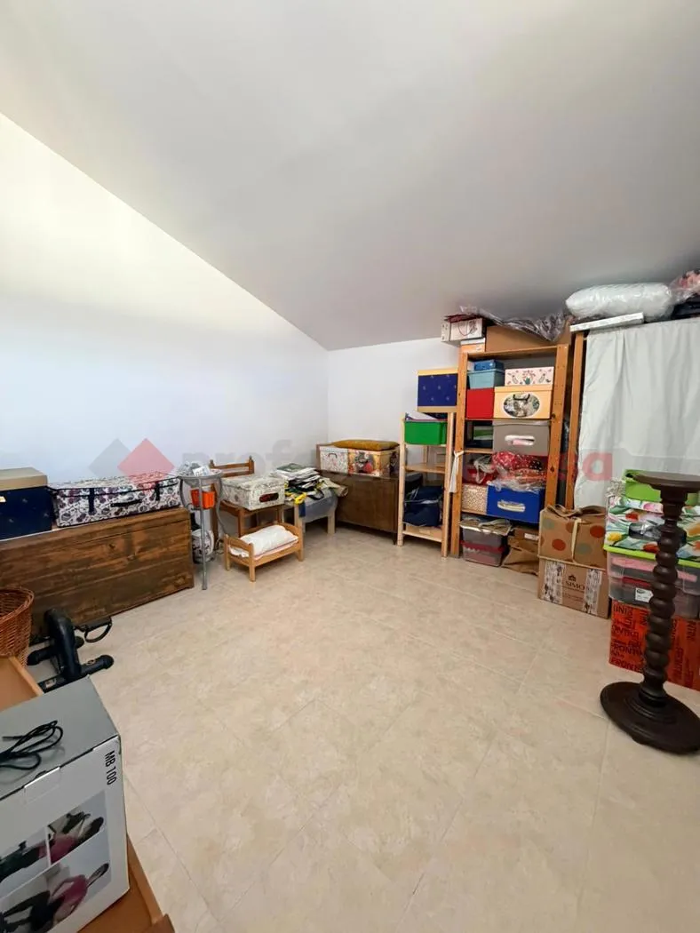 Casa indipendente in vendita a Prato - foto 2
