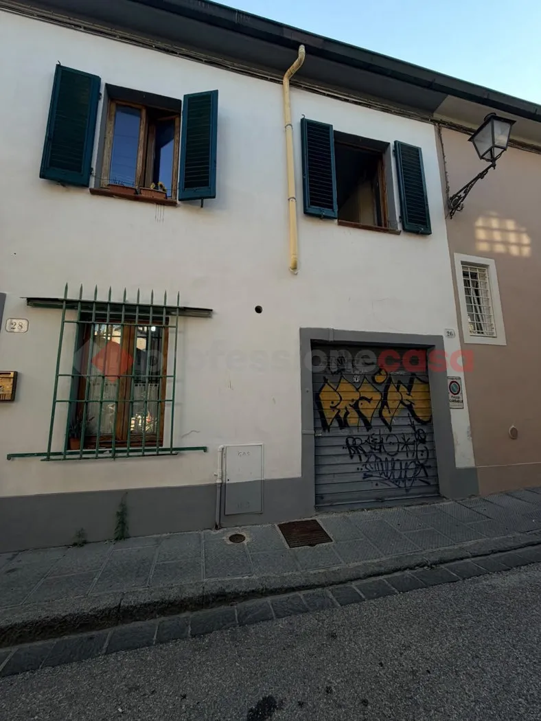 Casa indipendente in vendita a Prato - foto 2