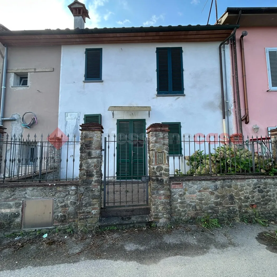 Casa indipendente in vendita a Agliana - foto 2