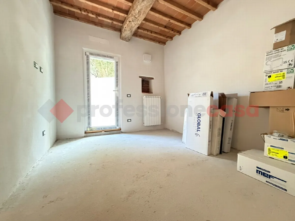 Casa indipendente in vendita a Carmignano - foto 7