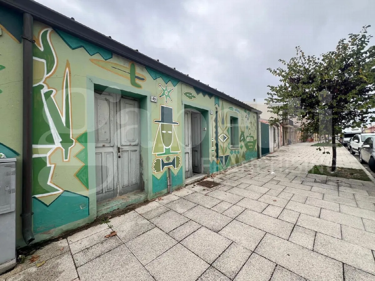 Casa indipendente in vendita a Oristano - foto 1