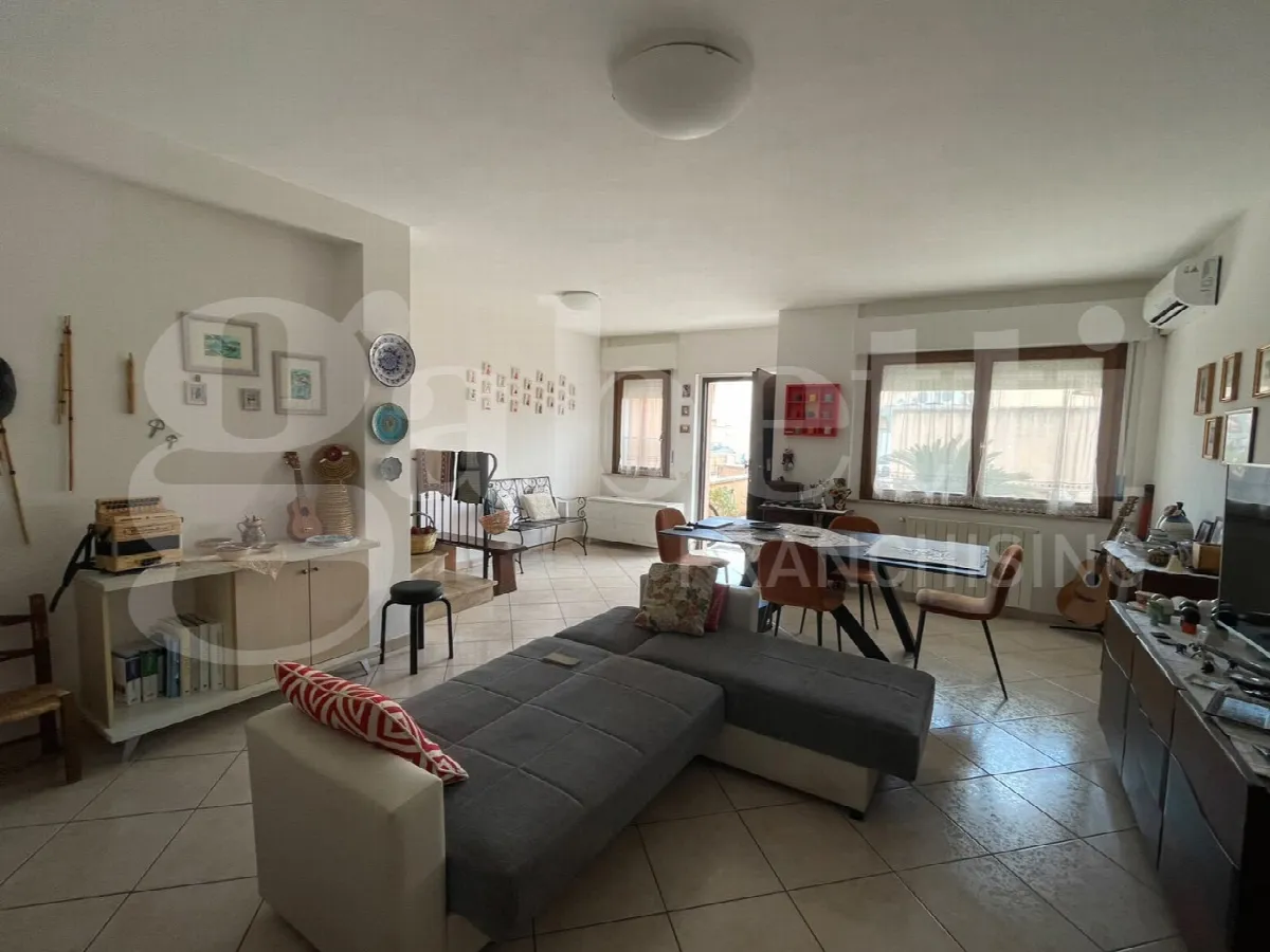Casa indipendente in vendita a Oristano - foto 8